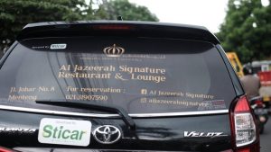 stiker mobil